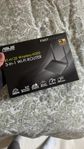 Nyskick ASUS 300 mbps router inkl LAN kabel