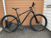 GT Avalanche Expert hardtail