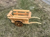 Blomstervagn i trä