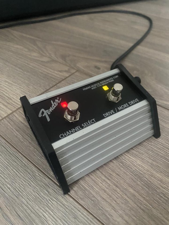 Fender 2 button footswitch 
