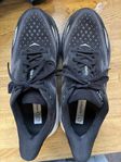 Hoka Clifton 9 herr