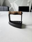 Litet gammalt strykjärn