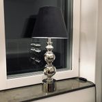 Grace lampfot + Velvet lampskärm, finns vid Ljusterö torg