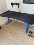 Skrivbord