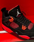 Jordan 4 Retro Red Thunder (GS) sneakers