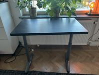 Skrivbord höj och sänkbart
