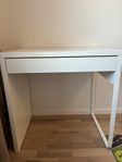Ikea micke skrivbord + stol med dyna