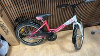fin tjej cykel 