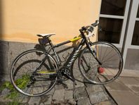Canyon Roadlite AL F6 XS + cykelskor (stl 37) + cykeldator