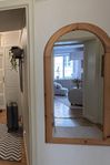 Stor spegel i Furu