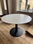 Runt matbord från Mio 