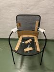 Nytt/nya bord plus 4 stolar med nya gråa dynor