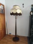 Golvlampa med fransar lampa