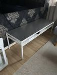 Tv-bänk