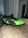 Puma mSOFT Fotbollsskor med metalldobbar Fart och grepp 