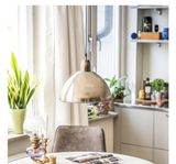 Taklampa i industridesign