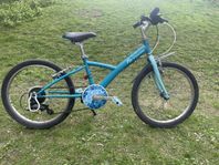barncykel 20 tum B-twin från decathlon. 