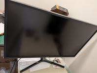 Samsung 32” 4K UHD Monitor Nyskick i kartong