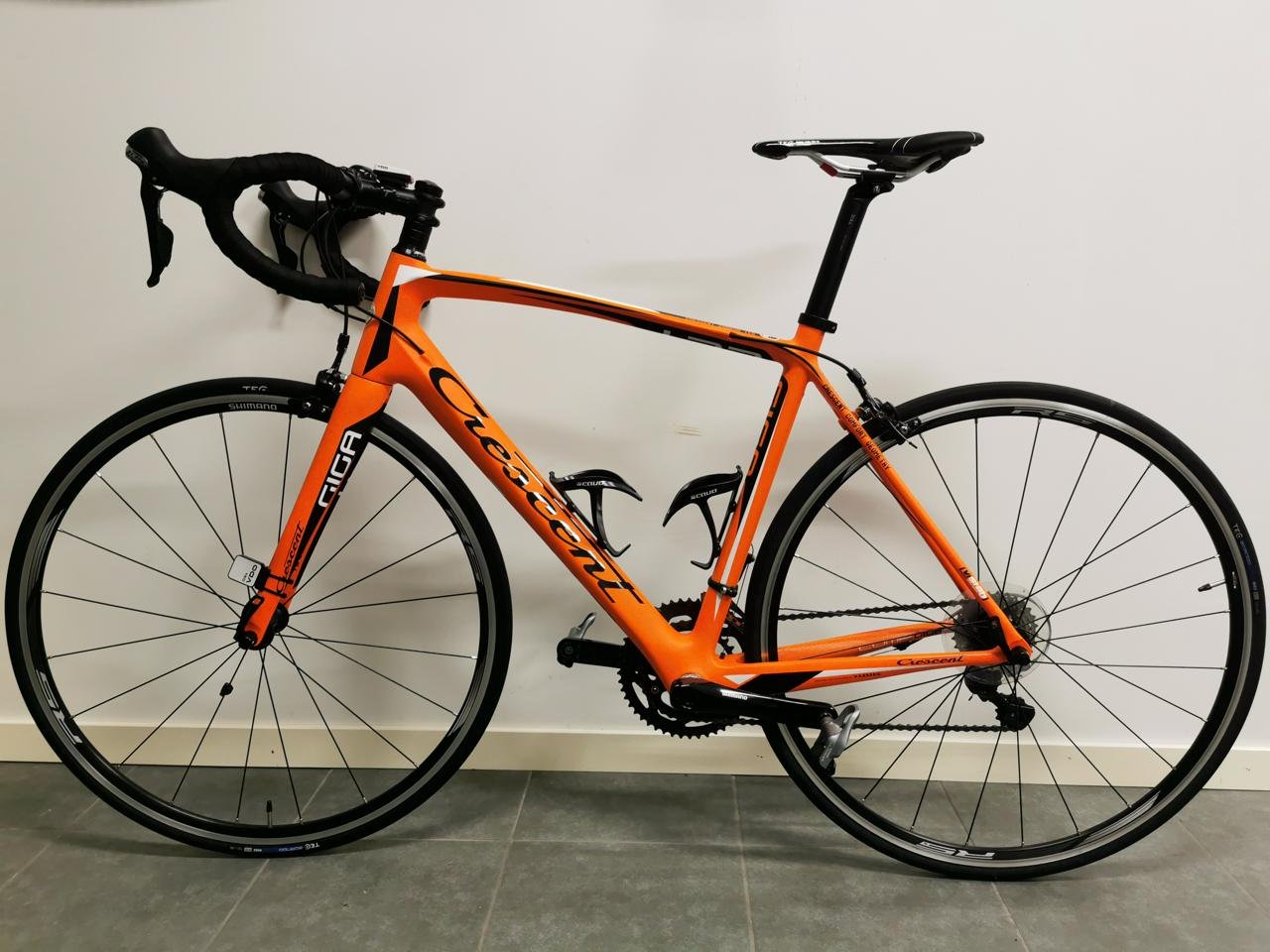 Crescent Giga Carbon Racer