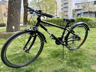 Frog Bike 62 (24”) svart