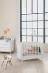 Designsäng från Oliver Furniture – stilren kvalitet för