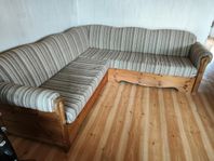 Gammal bäddsoffa