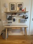Lisabo skrivbord + hylla 