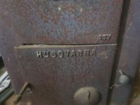 Vedkamin HUSQVARNA 157 i begagnat skick enligt bilder.