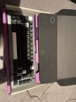 Jag säljer ett coolermaster ck721 Gaming tangentbord