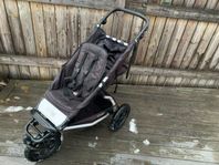 Urban Jungle vagn med paraply.