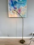 Golvlampa i mässing