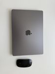 Macbook Pro 14 + Apple Magic Mouse 2 (svart)