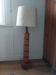 Bordslampa eller golvlampai teak 60-tal