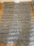 Bolia handvävd matta 170x 240cm 