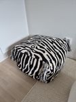 Sittpuff zebra