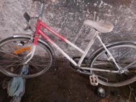 3 växlade barn cyklar 24" 550:- styck