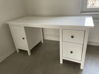 skrivbord IKEA Hemnes
