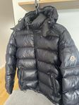 Moncler Maya Giubbotto jacka 