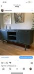 Vacker vintage sideboard 1960 tal , 180 cm lång i nyskick.