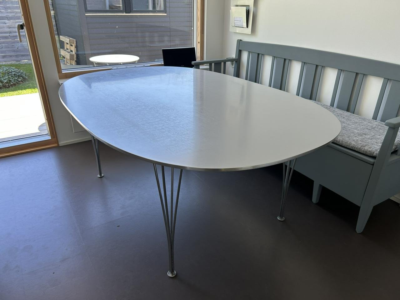 Superellips Fritz Hansen