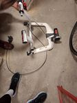 Elite Rulle mot bakhjul Trainer Qubo fluid