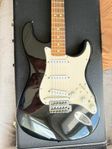 Fender Roland GC-1 GK-Ready Stratocaster& Lundgren-mickar!