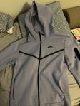 Nike Tech Fleece