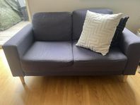 Två sitsig soffa