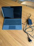 Microsoft Surface Pro 6 med penna och tangentbord