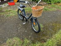 säljer en barncykel 