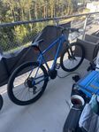 perfekt cykel för ung kille