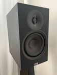 Hyllade Elac debut 3.0 db63