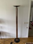 Golvlampa Oliver Corro