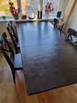 köksbord med 4 stolar bortskänkes